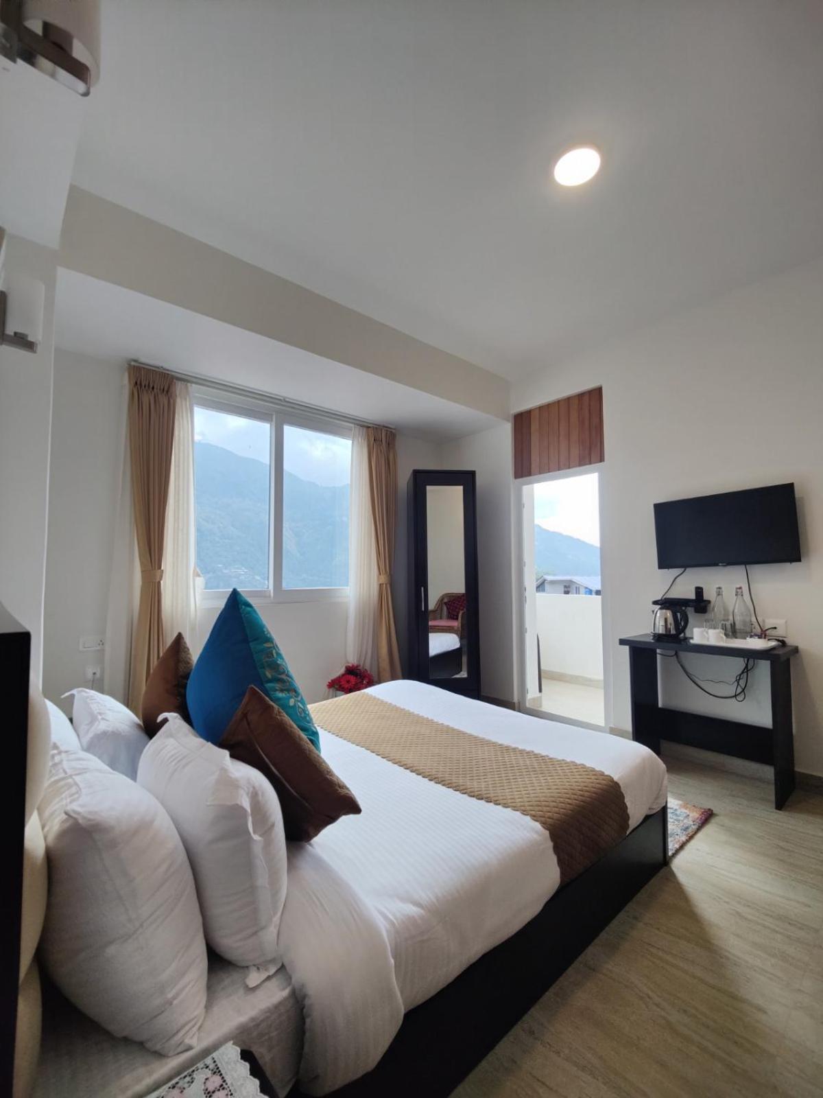 Maplewood Hotel & Spa Gangtok Bagian luar foto