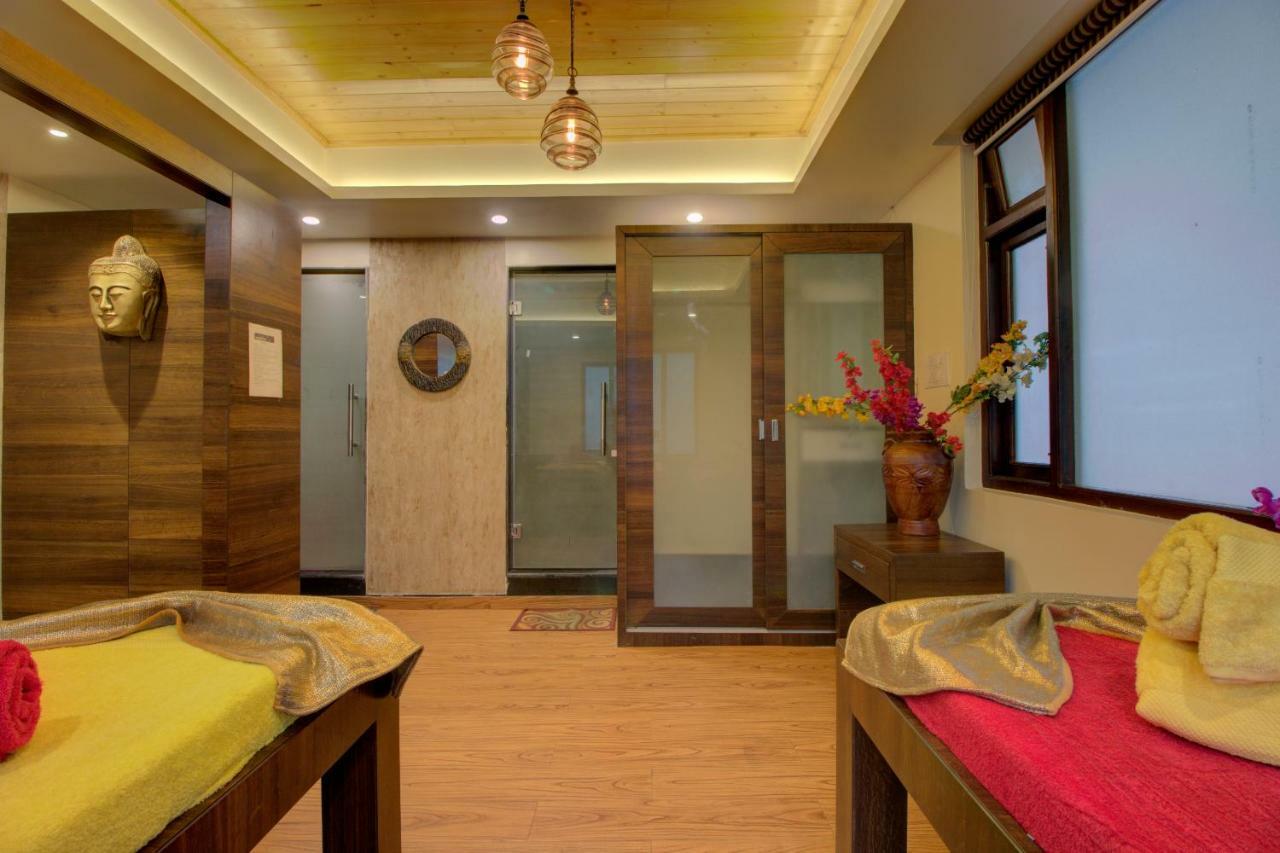 Maplewood Hotel & Spa Gangtok Bagian luar foto