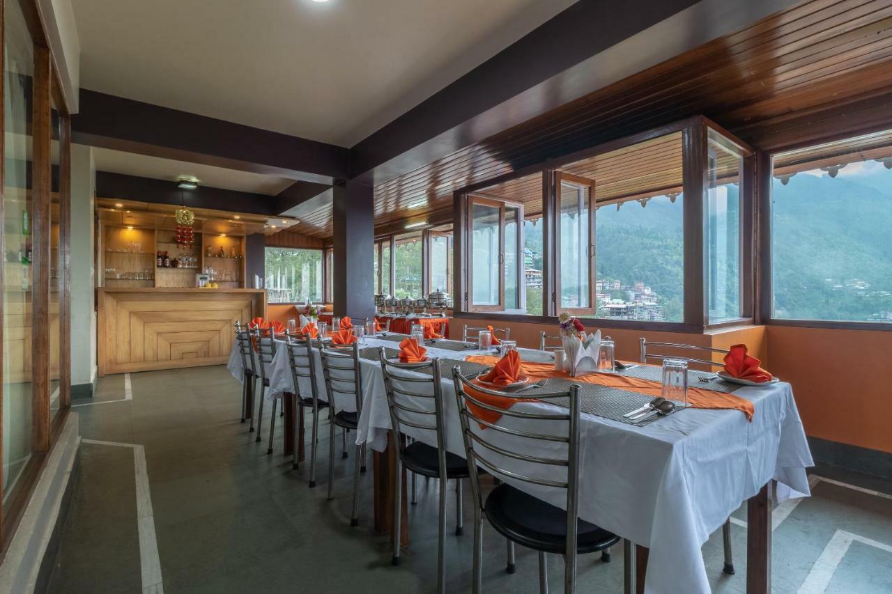 Maplewood Hotel & Spa Gangtok Bagian luar foto