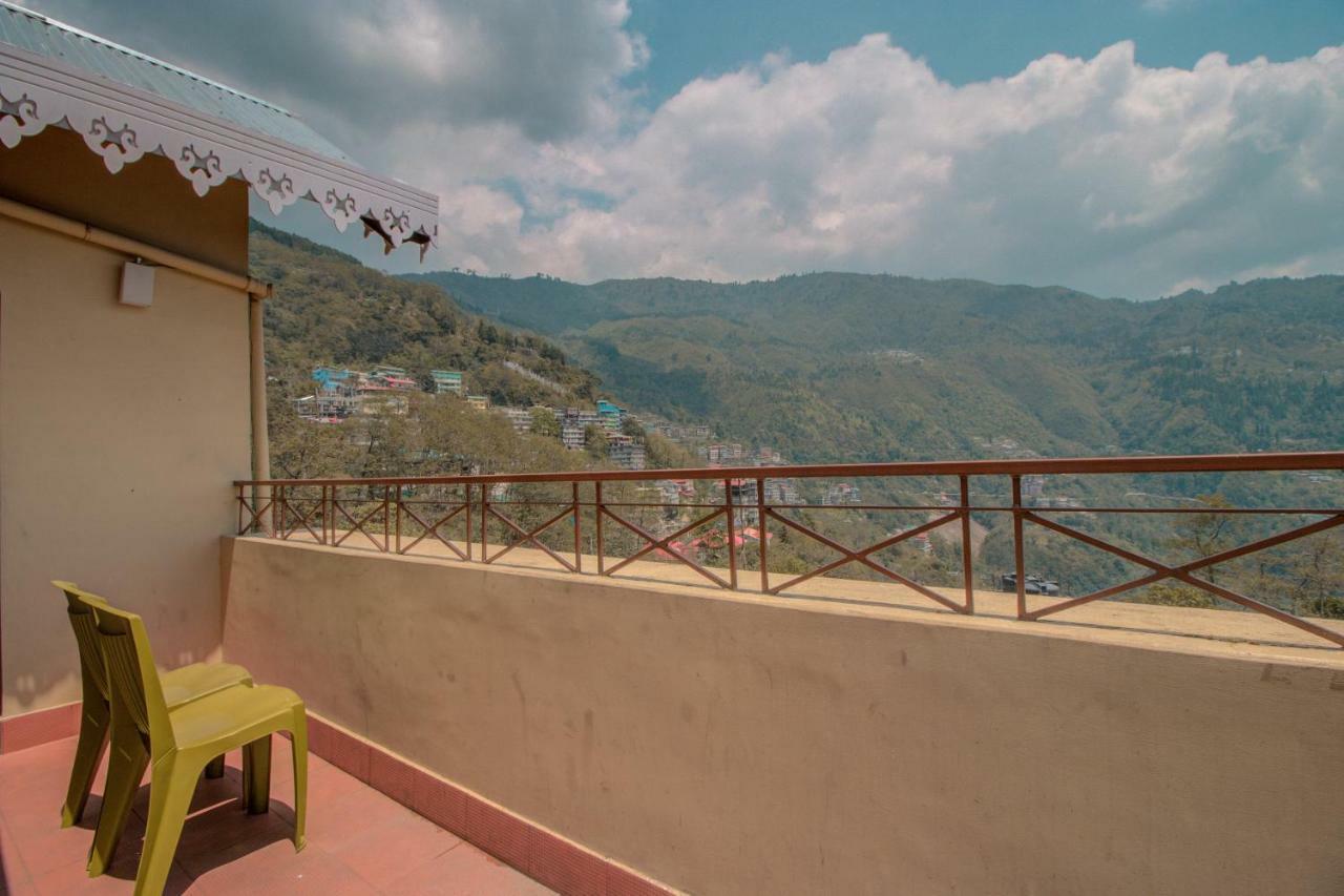 Maplewood Hotel & Spa Gangtok Bagian luar foto